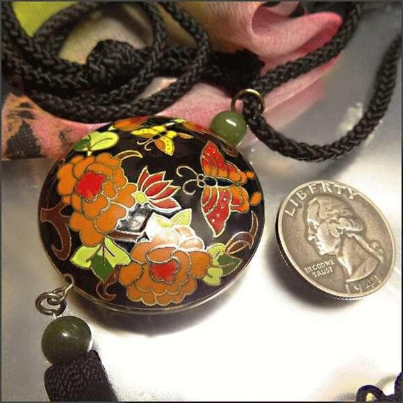 Cloisonne Tassel Necklace Puffed Butterfly Pendant w Jade Beads 16830 - Picture 5 of 6